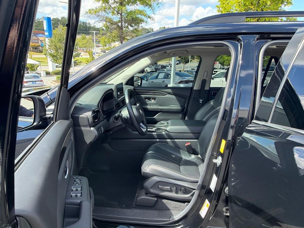 Thumbnail: 2025 Honda Pilot - 21