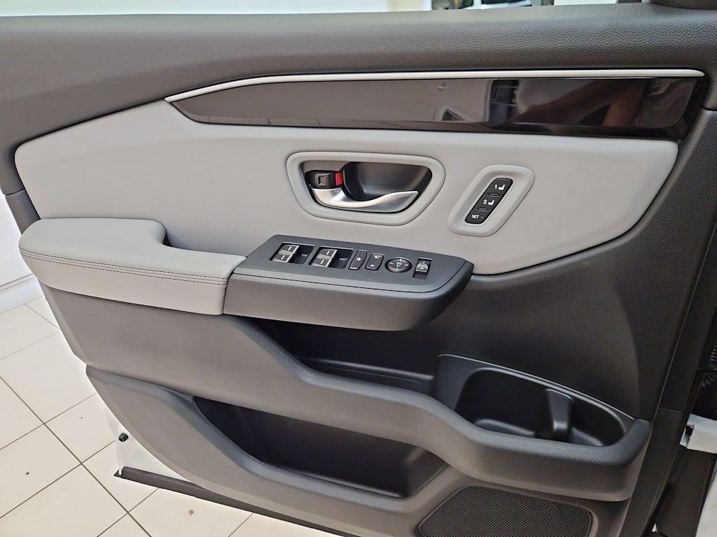 Thumbnail: 2025 Honda Pilot - 23