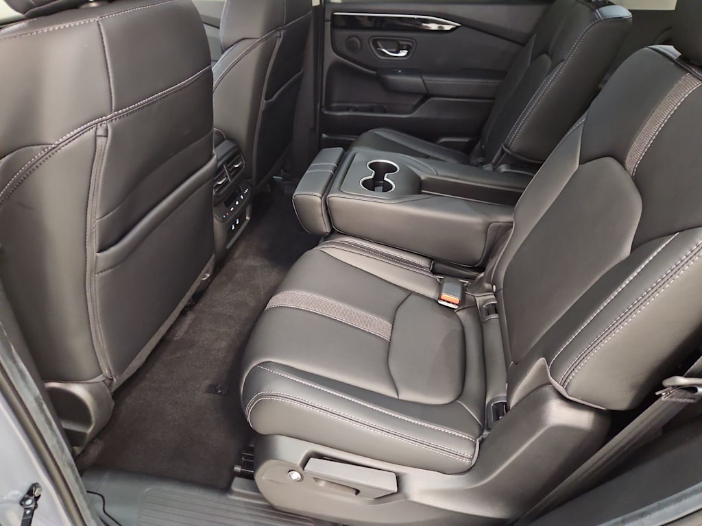 Thumbnail: 2026 Honda Pilot - 9