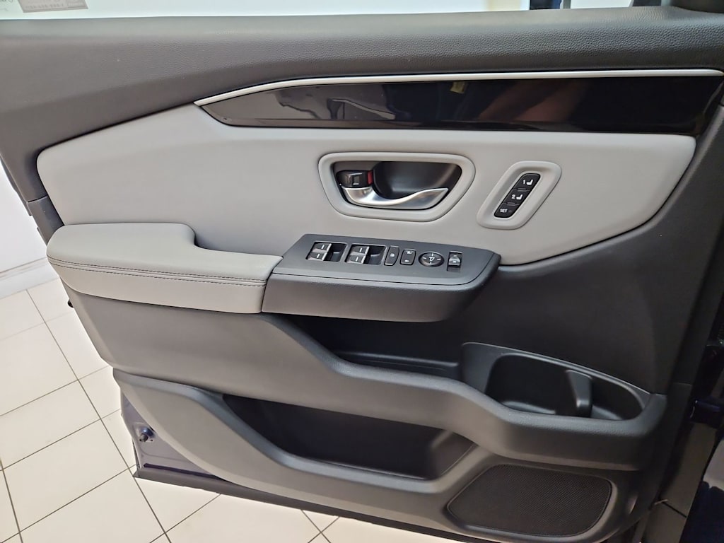 Thumbnail: 2024 Honda Pilot - 23