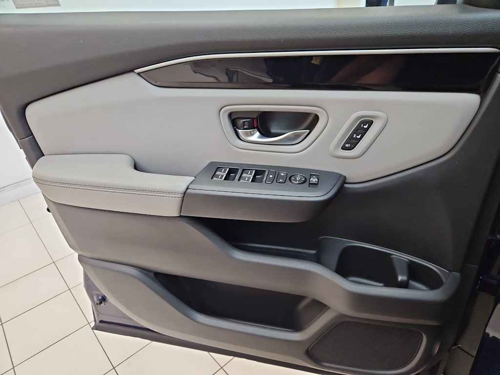 Thumbnail: 2024 Honda Pilot - 23