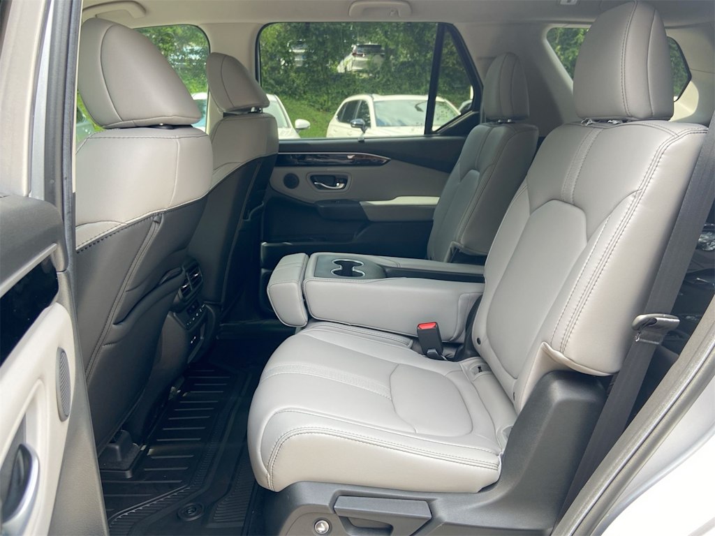 Thumbnail: 2025 Honda Pilot - 10