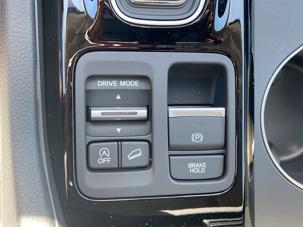 Thumbnail: 2025 Honda Pilot - 25