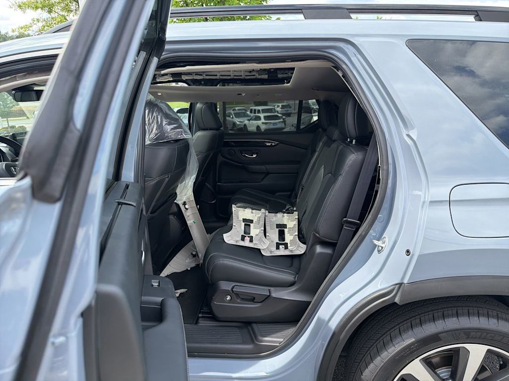 Thumbnail: 2023 Honda Pilot - 21