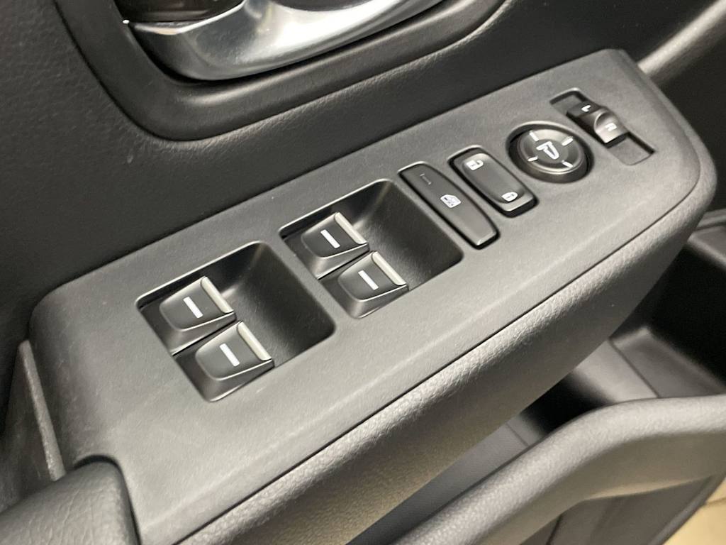 Thumbnail: 2023 Honda Pilot - 26