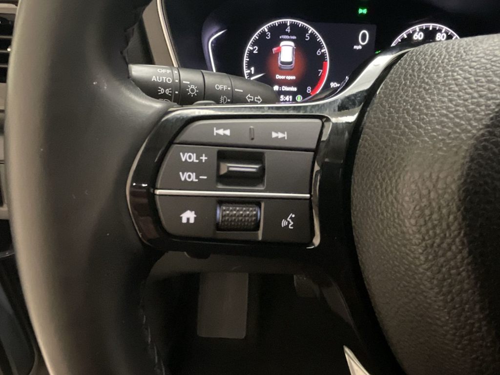 Thumbnail: 2023 Honda Pilot - 22