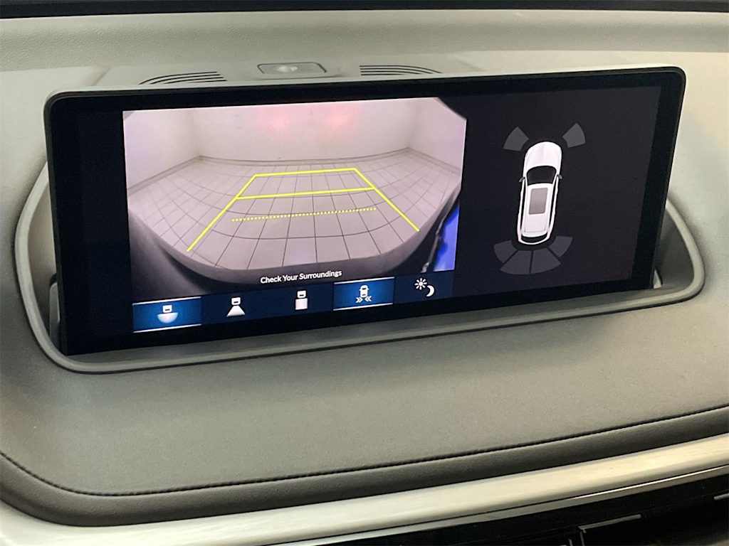 Thumbnail: 2024 Acura MDX - 10