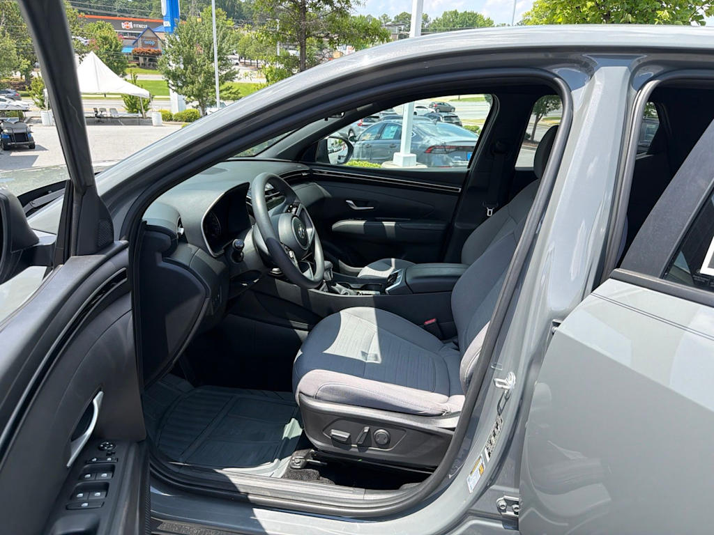 Thumbnail: 2023 Hyundai Santa Cruz - 22