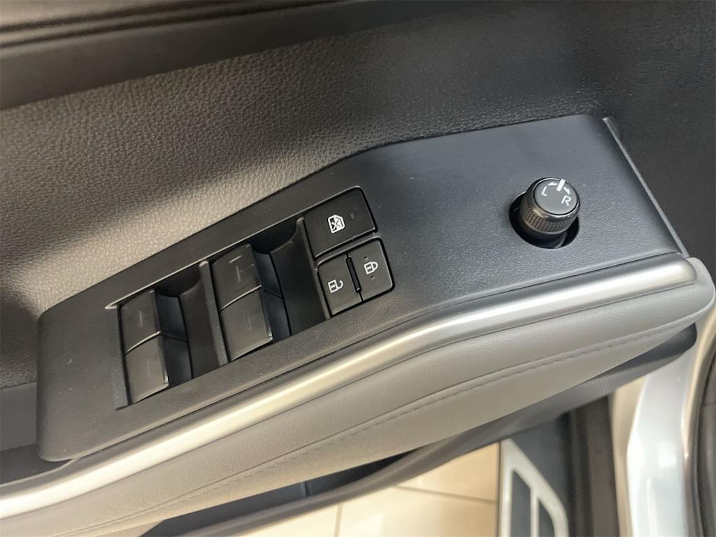 Thumbnail: 2023 Toyota Highlander - 23