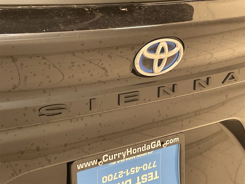 Thumbnail: 2023 Toyota Sienna - 5