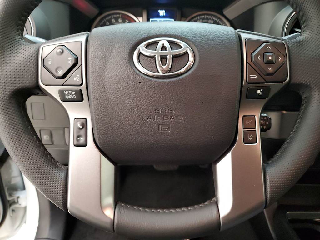 Thumbnail: 2021 Toyota Tacoma - 17