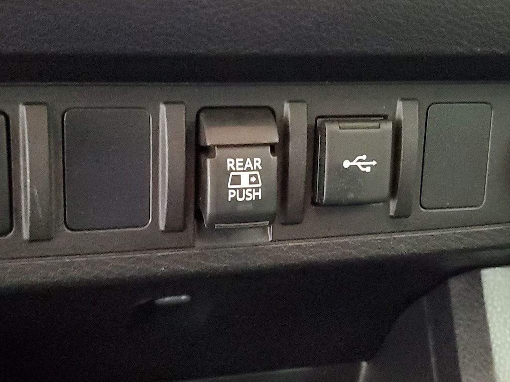 Thumbnail: 2021 Toyota Tacoma - 15