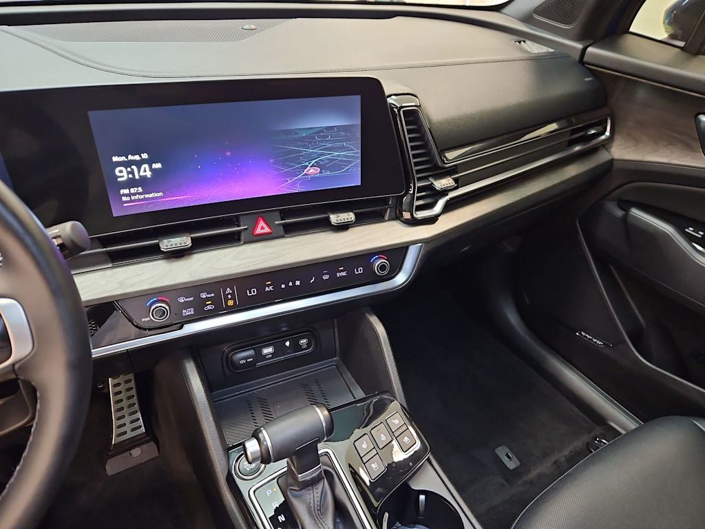 Thumbnail: 2023 Kia Sportage - 32