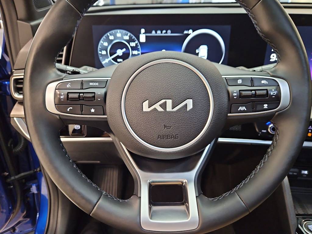 Thumbnail: 2023 Kia Sportage - 21