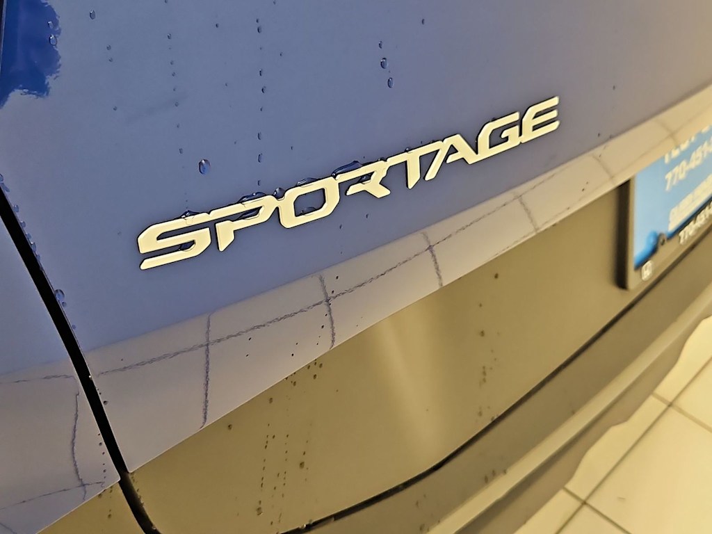Thumbnail: 2023 Kia Sportage - 5