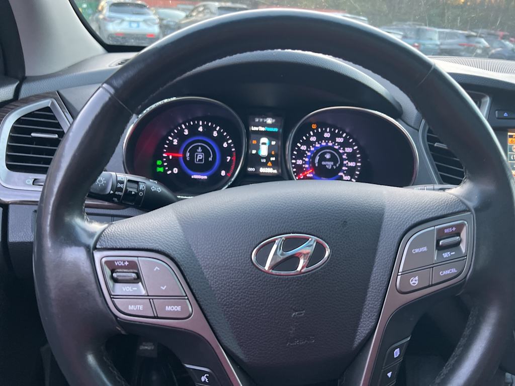 Thumbnail: 2016 Hyundai Santa Fe - 22