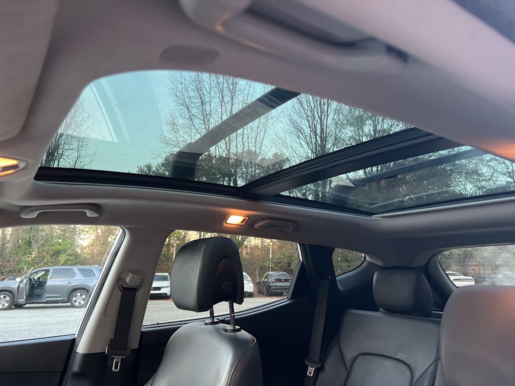 Thumbnail: 2016 Hyundai Santa Fe - 21