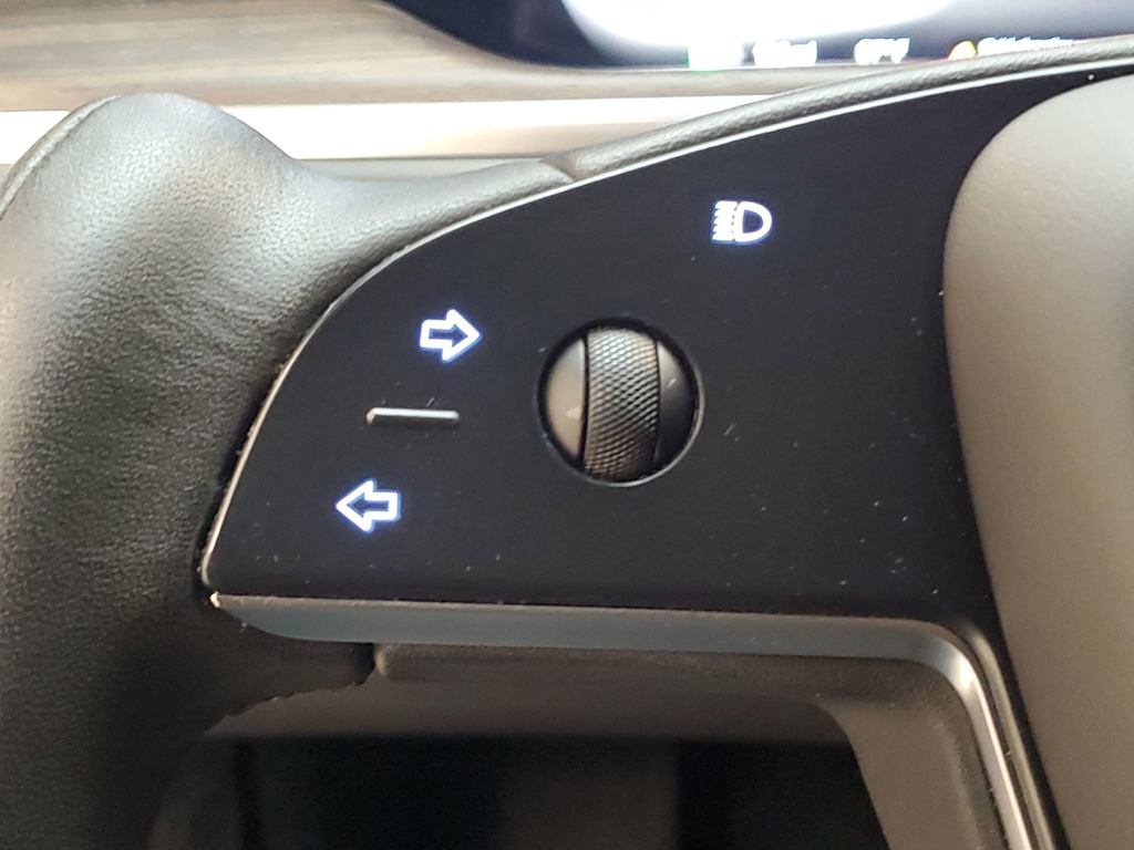 Thumbnail: 2021 Tesla Model S - 20