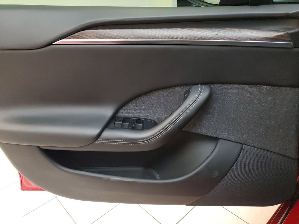 Thumbnail: 2021 Tesla Model S - 22