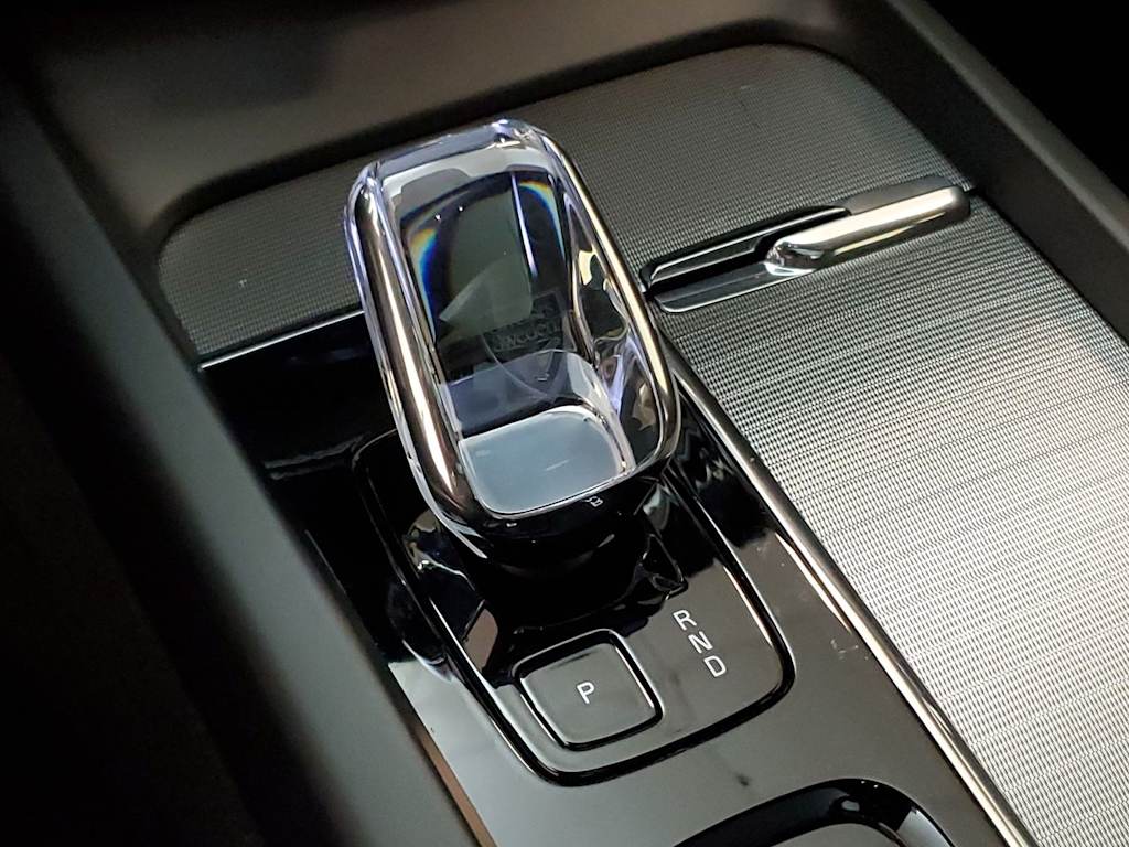 Thumbnail: 2024 Volvo S60 - 12