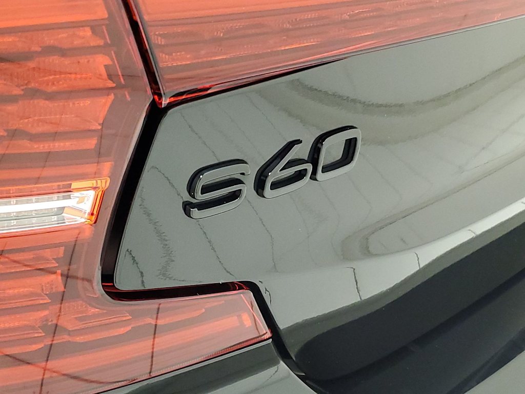Thumbnail: 2024 Volvo S60 - 5