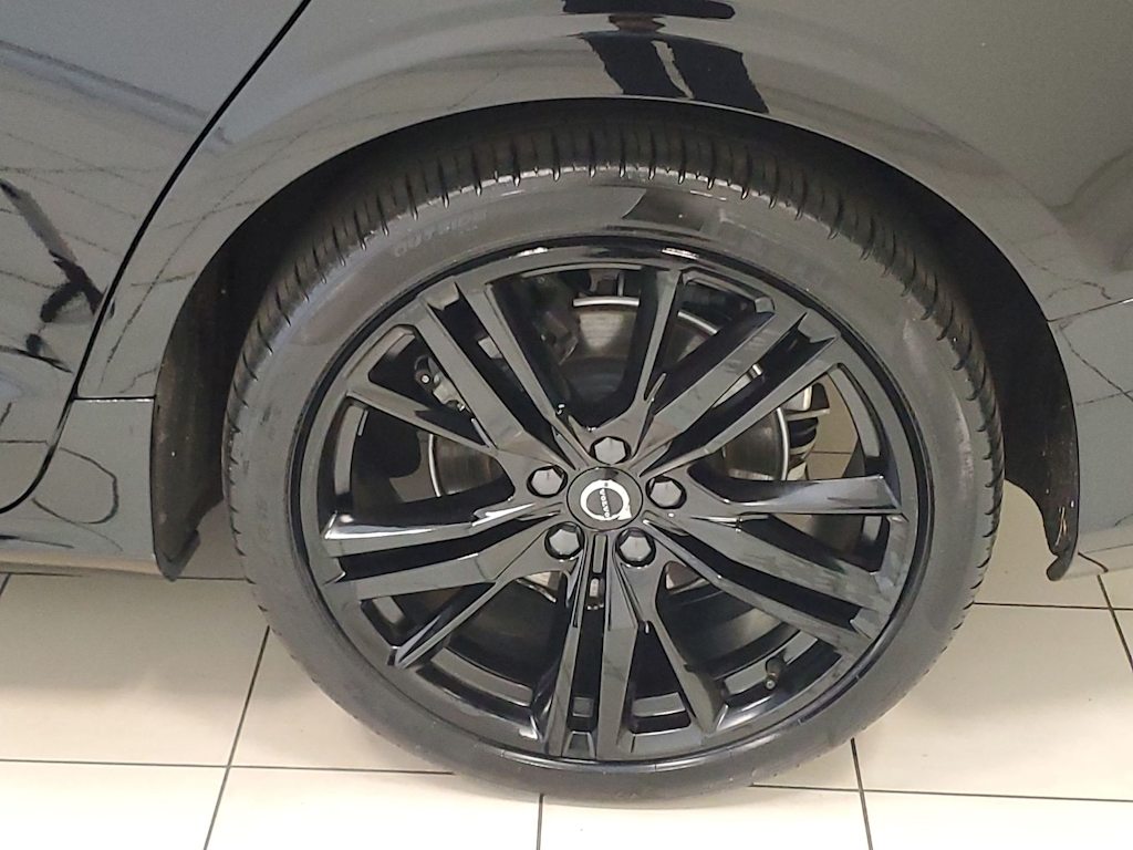 Thumbnail: 2024 Volvo S60 - 6