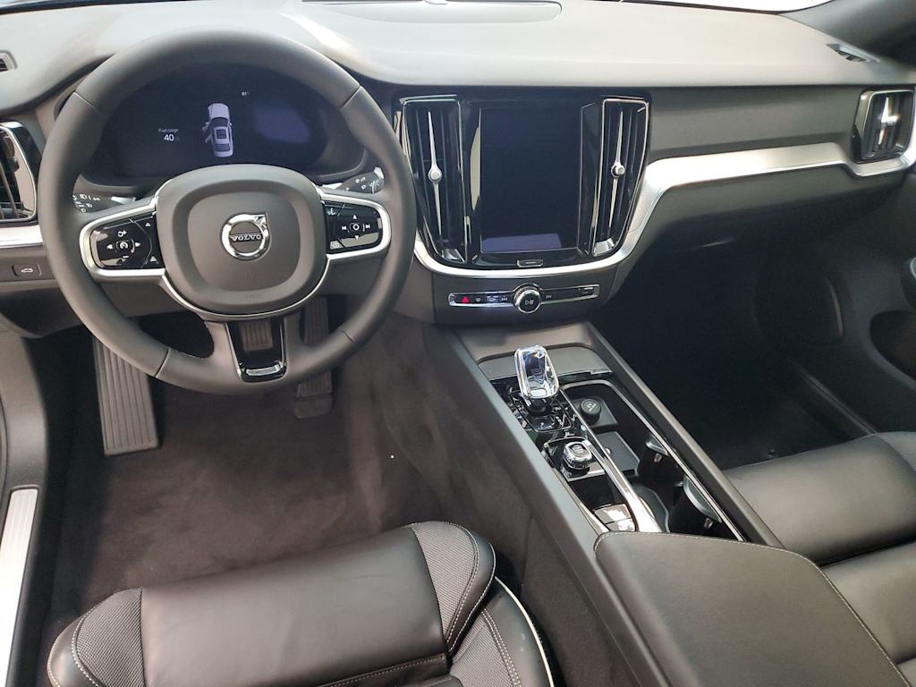 Thumbnail: 2024 Volvo S60 - 7