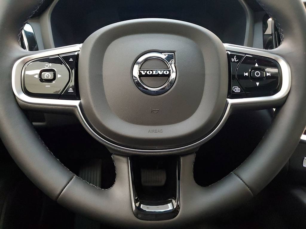 Thumbnail: 2024 Volvo S60 - 20