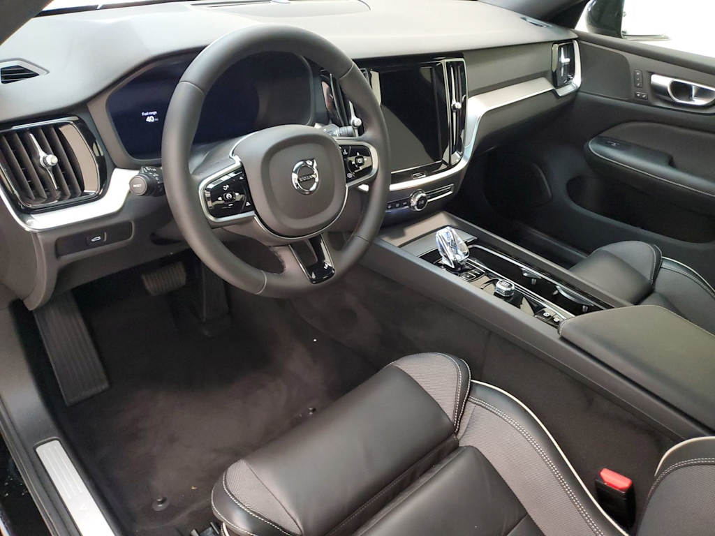 Thumbnail: 2024 Volvo S60 - 2