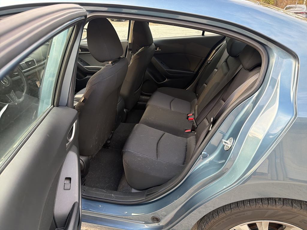 Thumbnail: 2016 Mazda Mazda3 - 9