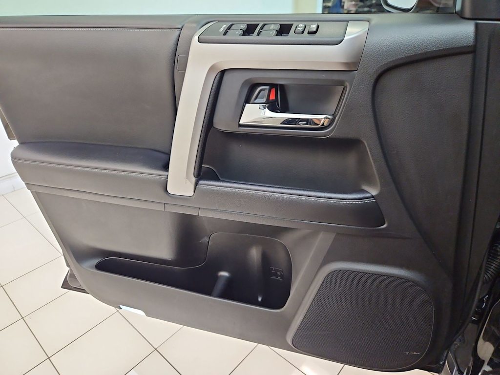 Thumbnail: 2021 Toyota 4Runner - 26