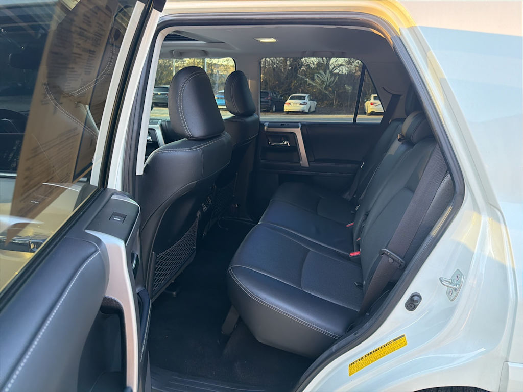 Thumbnail: 2023 Toyota 4Runner - 9