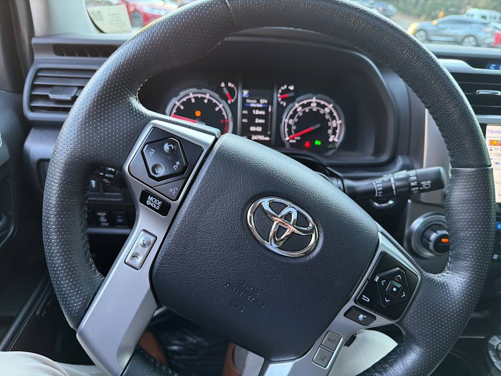 Thumbnail: 2023 Toyota 4Runner - 7