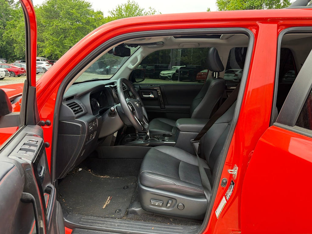 Thumbnail: 2023 Toyota 4Runner - 20