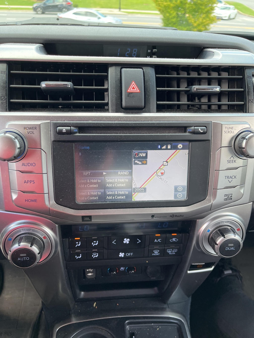 Thumbnail: 2015 Toyota 4Runner - 7