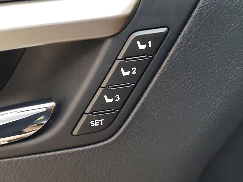 Thumbnail: 2021 Lexus RX - 25