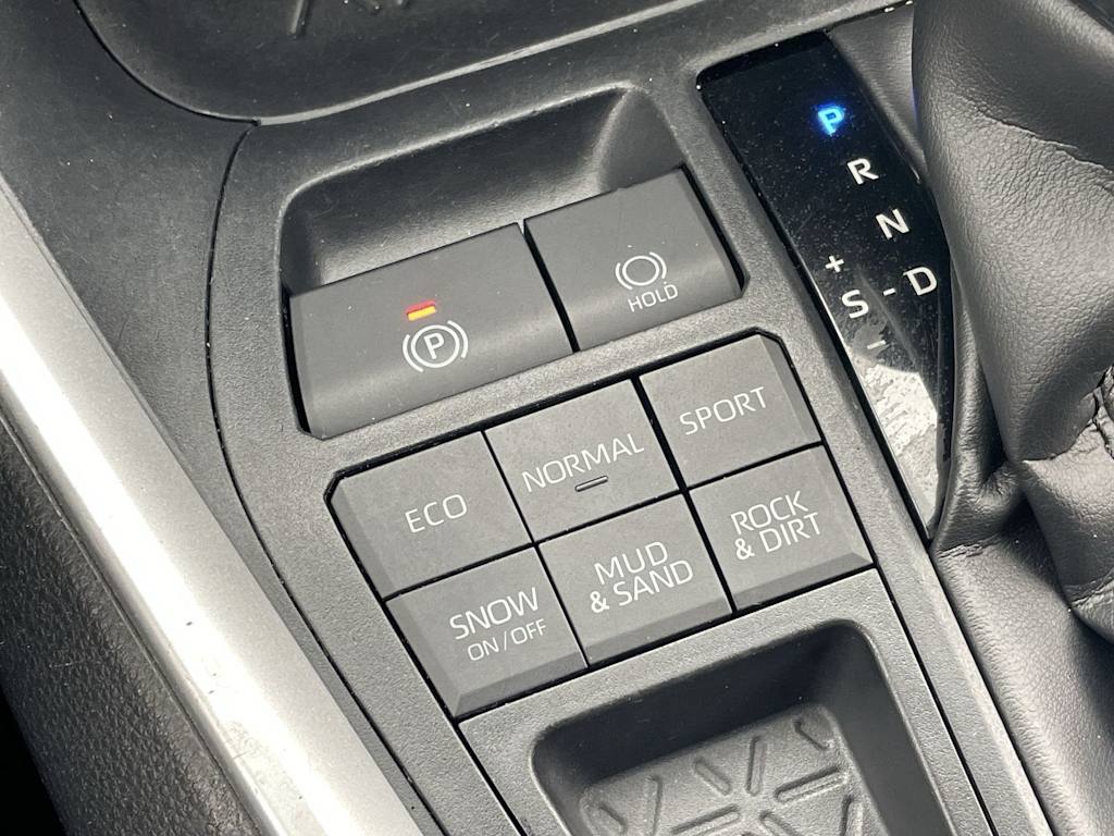 Thumbnail: 2020 Toyota RAV4 - 28