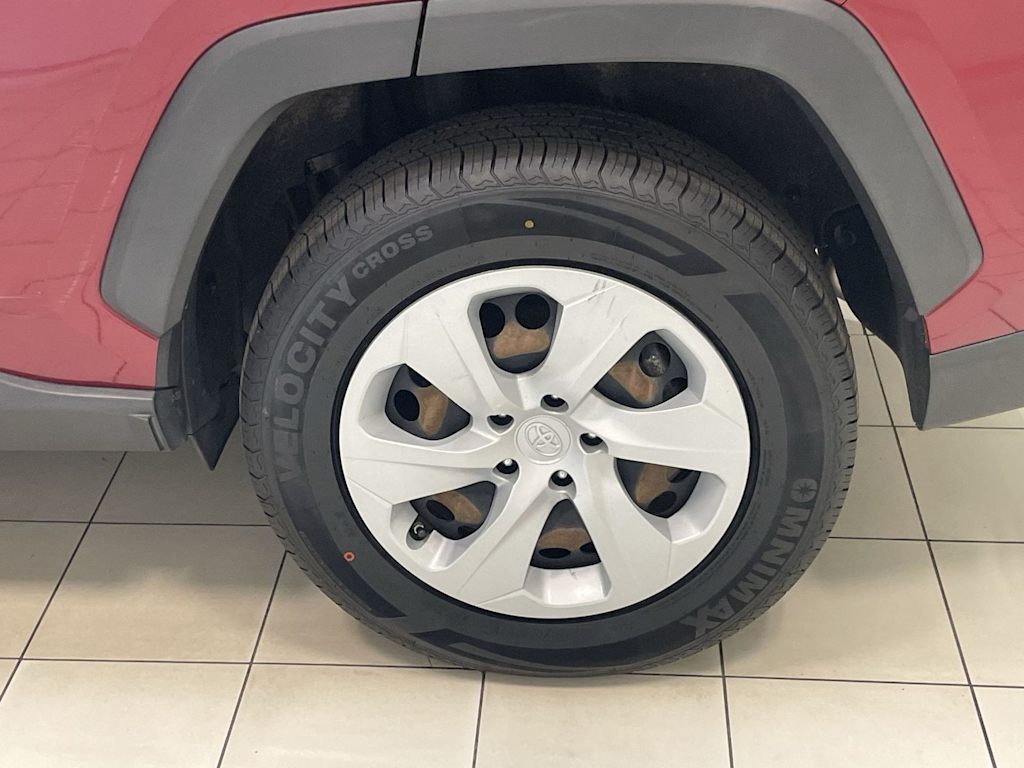 Thumbnail: 2020 Toyota RAV4 - 6
