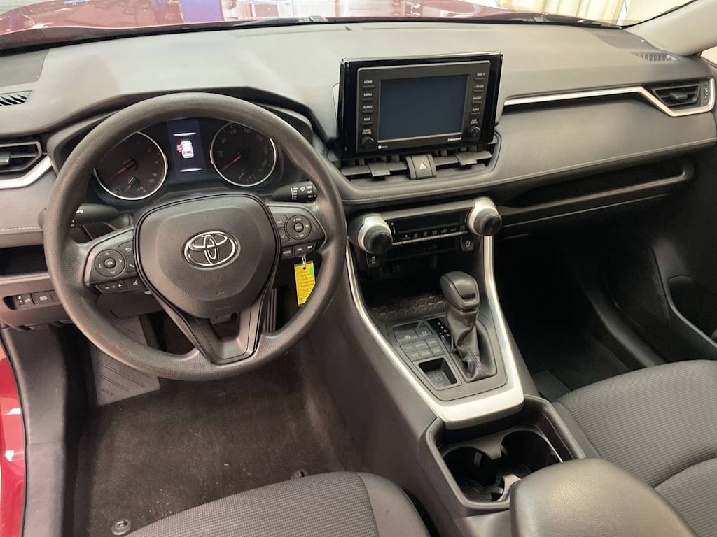 Thumbnail: 2020 Toyota RAV4 - 7