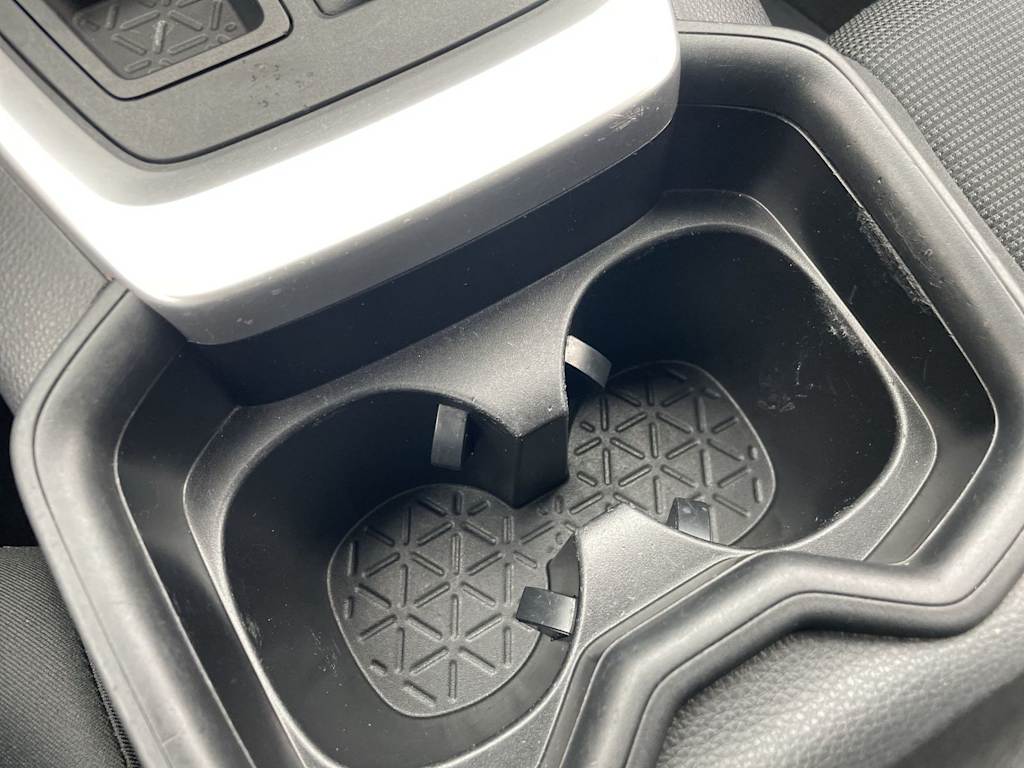 Thumbnail: 2020 Toyota RAV4 - 16