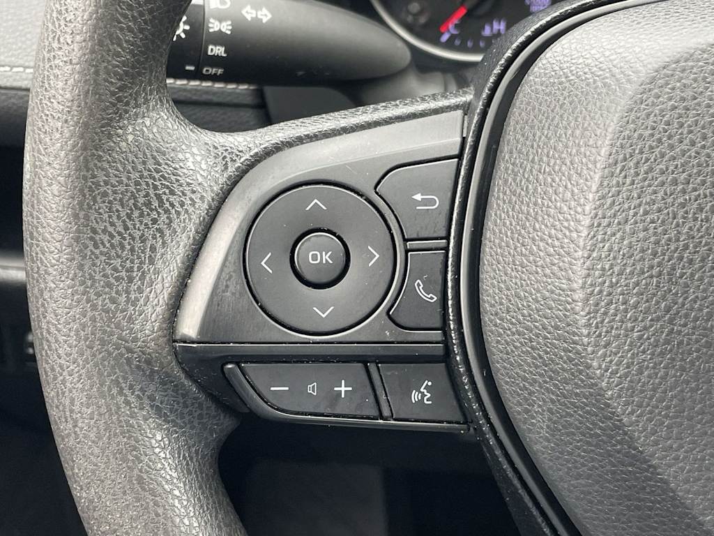 Thumbnail: 2020 Toyota RAV4 - 18