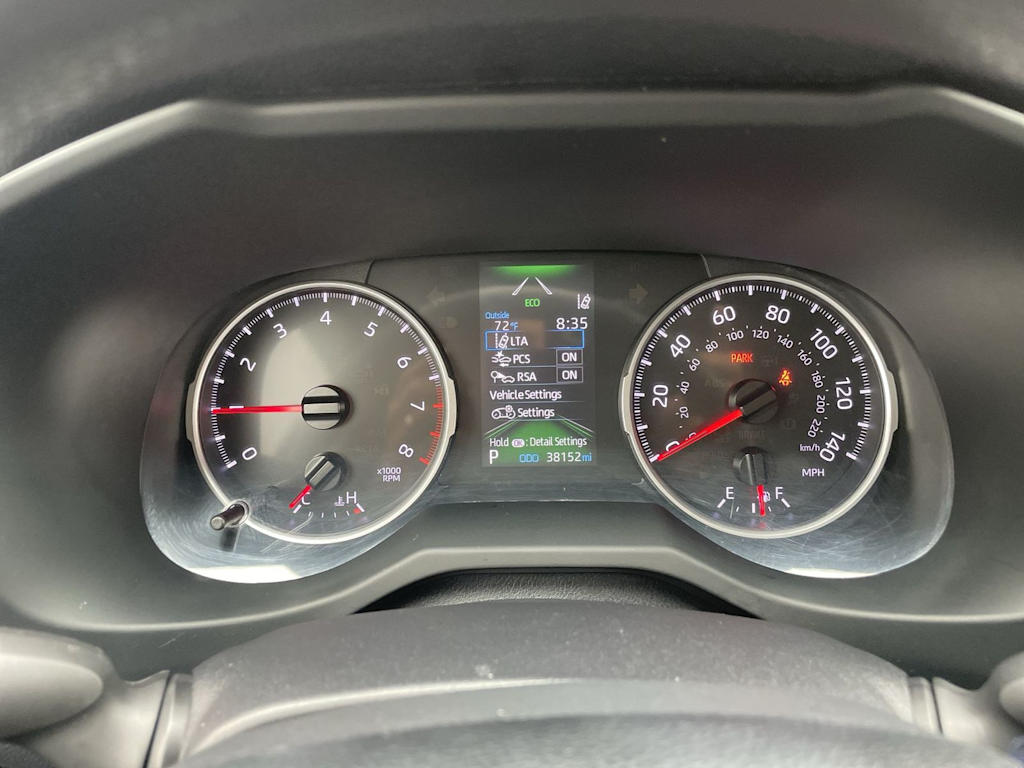 Thumbnail: 2020 Toyota RAV4 - 20