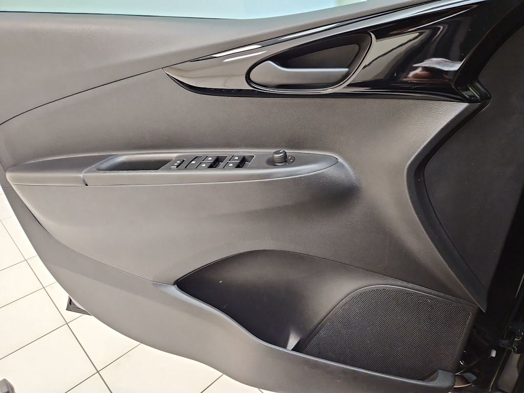 Thumbnail: 2022 Chevrolet Spark - 21