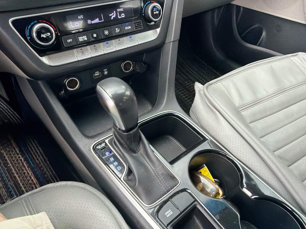 Thumbnail: 2019 Hyundai Sonata - 9