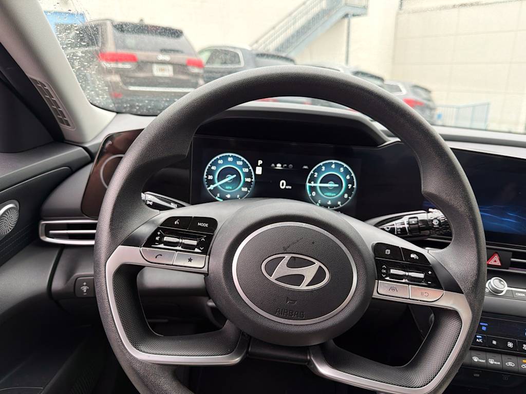 Thumbnail: 2024 Hyundai Elantra - 7