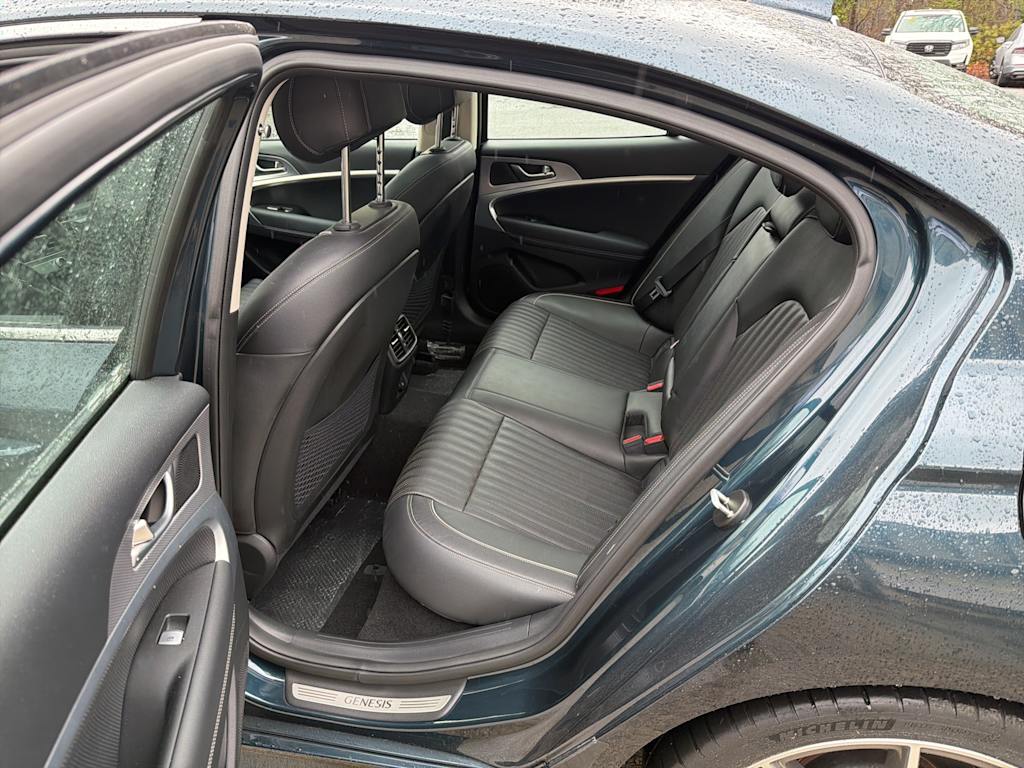 Thumbnail: 2022 Genesis G70 - 7