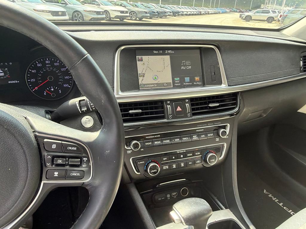 Thumbnail: 2017 Kia Optima - 2