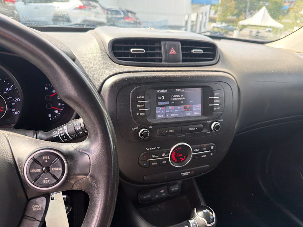 Thumbnail: 2017 Kia Soul - 8