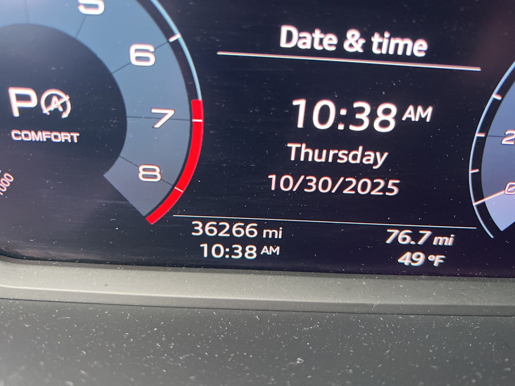 Thumbnail: 2021 Audi Q3 - 10