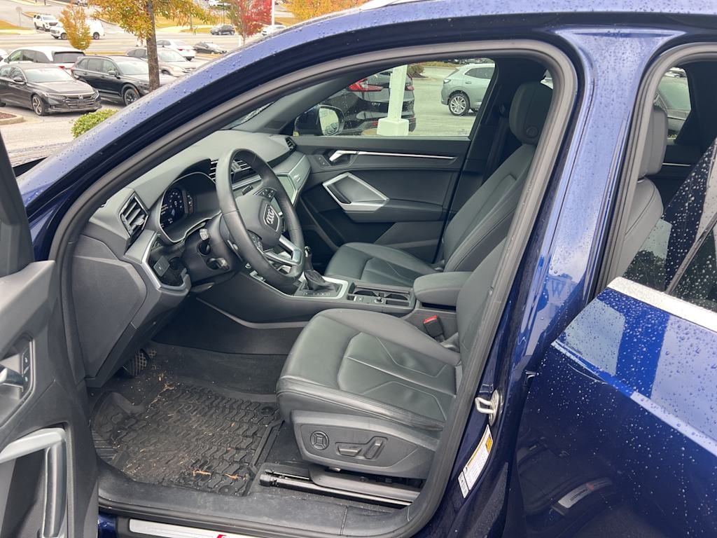 Thumbnail: 2021 Audi Q3 - 8